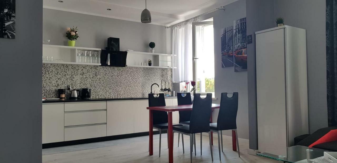 Apartamenty Sofija Deluxe Centrum Zielona Gora  Exterior photo